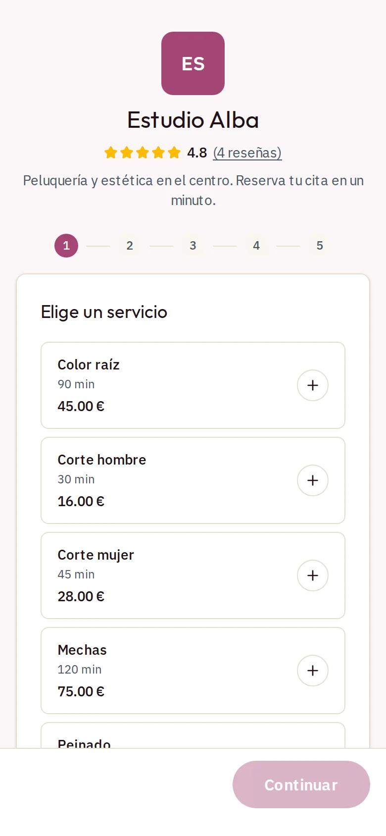Página de reservas en el móvil: el cliente elige un servicio